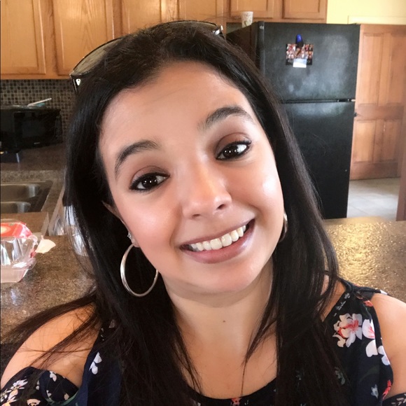 Meet your Posher, Diana - Picture 1 of 1